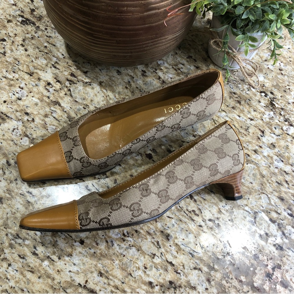 Gucci Mustard Leather Tan GG Canvas Square Toe Kitten Heels w/ Wooden Heels 7.5